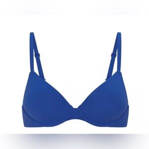 SKIMS Fits Everybody T-Shirt Demi Bra Size 42DDD Sapphire Blue BR-UWR-2294